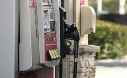Pompe à carburant, illustration d'un article sur une aide carburant